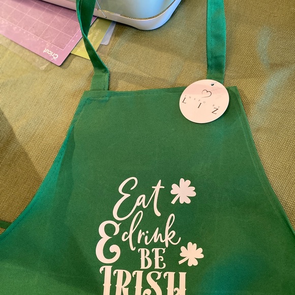 Hand made, hand heat press Aprons. Custom made. Brand new! - Picture 6 of 10